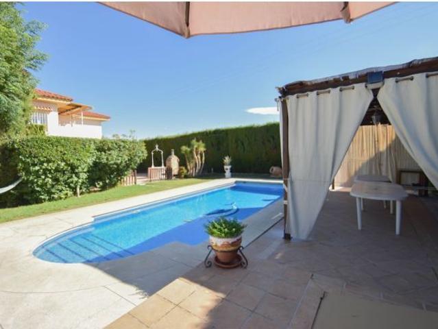 Chalet en Venta en Otura, Granada