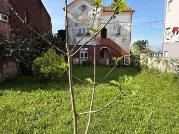 Chalet en venta en Oviedo, Asturias