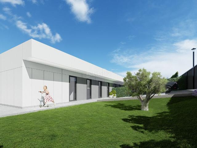 Chalet en venta en Loeches. Chalets.