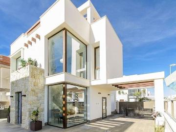 Chalet en venta en Los Montesinos, Alicante Costa Blanca