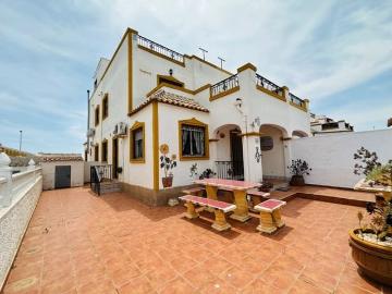 Chalet en venta en Los Montesinos, Alicante Costa Blanca