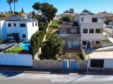 Chalet en venta en Los Balcones, Alicante Costa Blanca