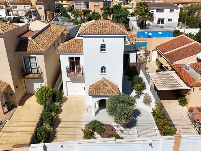Chalet en venta en Los Balcones, Alicante Costa Blanca
