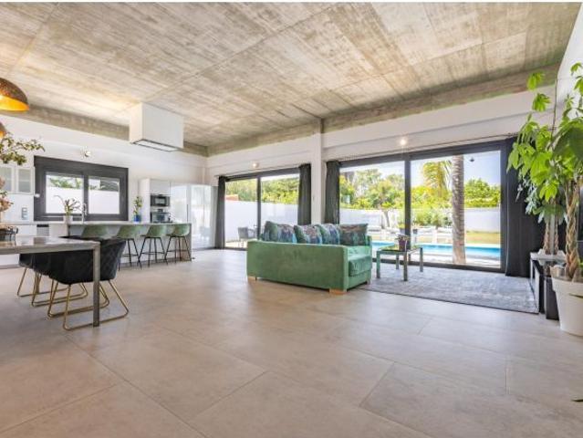 Chalet en Venta en Los Barrios, Cádiz