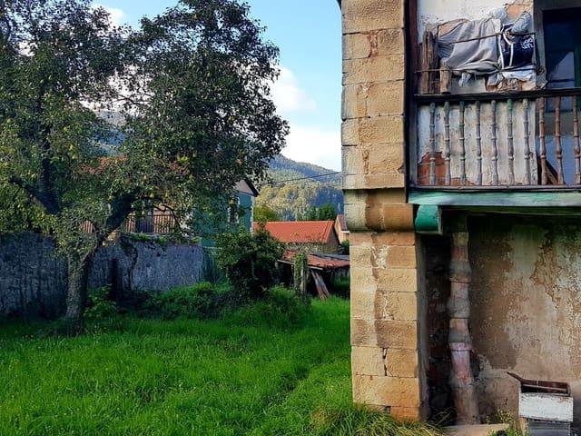 Chalet en venta en Los Corrales de Buelna, Cantabria