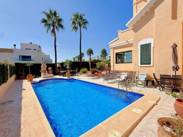 Chalet en venta en Los Dolses, Alicante Costa Blanca