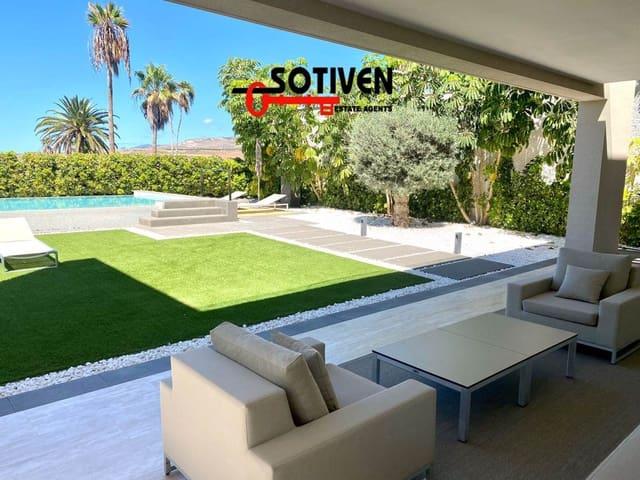 Chalet en venta en La Caleta Adeje, Tenerife
