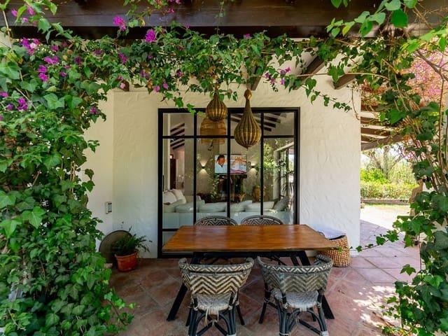 Chalet en venta en La Atalaya, Málaga