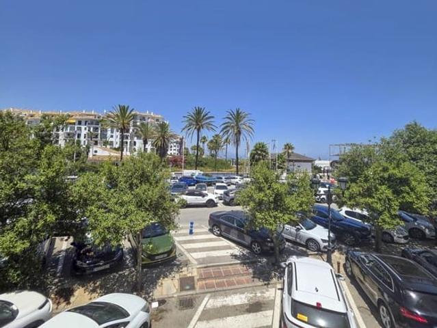Apartamento en venta en La Duquesa / Puerto de la Duquesa, Málaga Costa del Sol