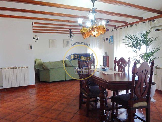 Chalet en venta en La Font de la Figuera, Valencia