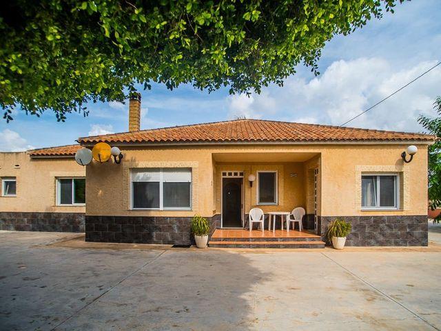 Chalet en venta en La Matanza, Alicante
