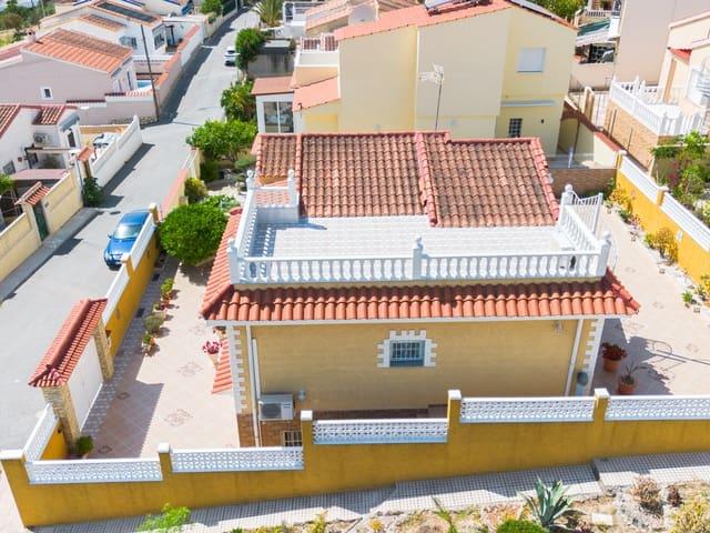 Chalet en venta en La Marina, Alicante Costa Blanca
