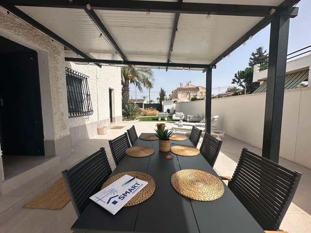Chalet en venta en La Marina, Alicante Costa Blanca