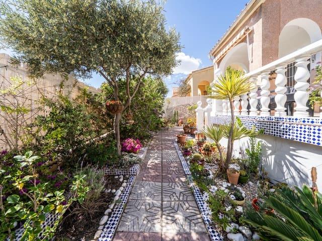 Chalet en venta en La Marina, Alicante Costa Blanca