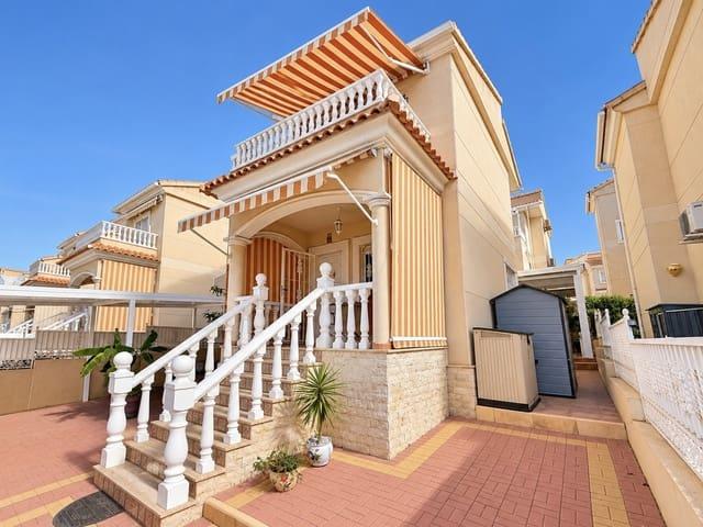 Chalet en venta en La Marina, Alicante Costa Blanca
