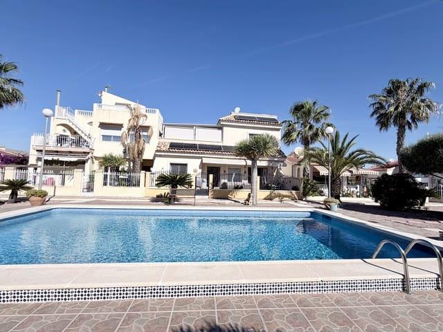 Chalet en venta en La Marina, Alicante Costa Blanca