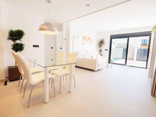 Chalet en venta en La Marina, Alicante Costa Blanca