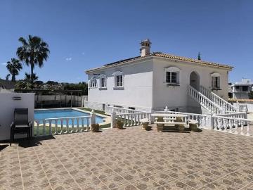 Chalet en venta en La Marina, Alicante Costa Blanca
