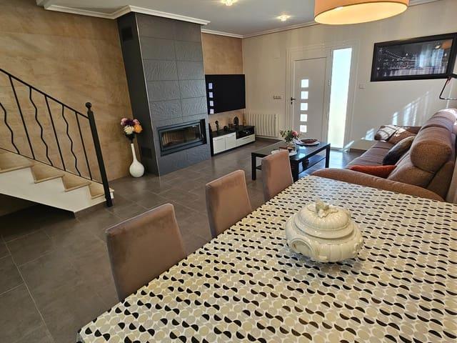 Chalet en venta en La Marina, Alicante Costa Blanca