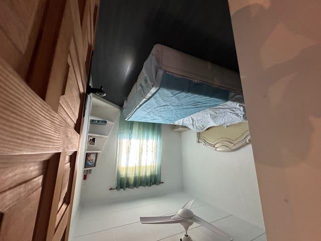 Chalet en venta en La Marina, Alicante Costa Blanca