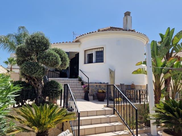 Chalet en venta en La Marina, Alicante Costa Blanca