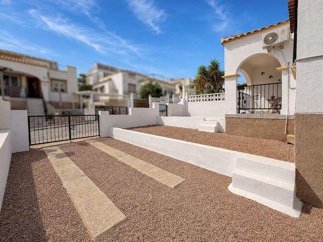 Chalet en venta en La Marina, Alicante Costa Blanca