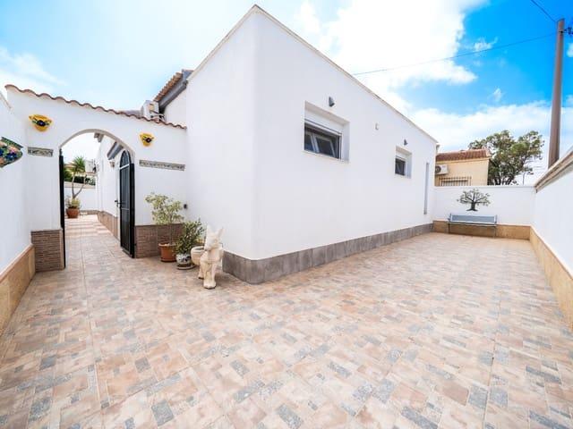 Chalet en venta en La Marina, Alicante Costa Blanca