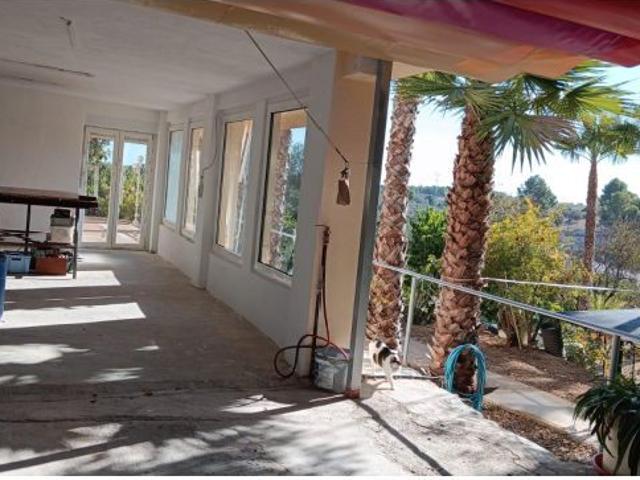Chalet en Venta en la Nucia, Alicante