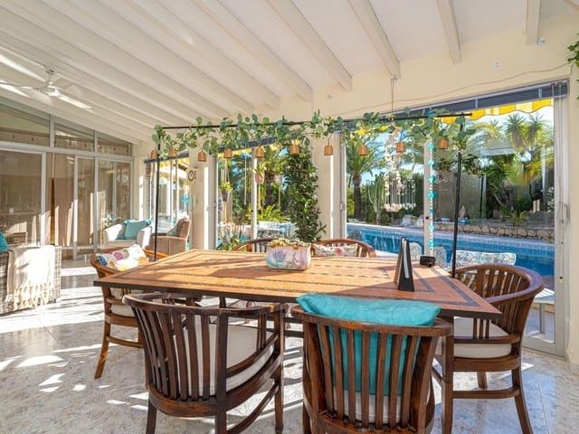 Chalet en venta en La Nucia, Alicante Costa Blanca