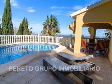 Chalet en venta en La Sella, Alicante Costa Blanca