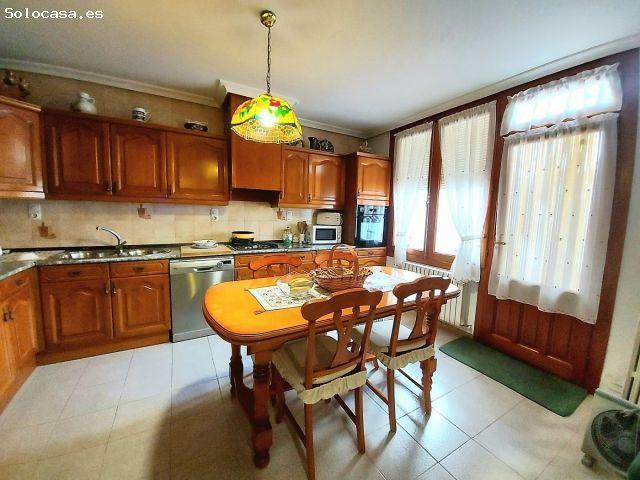 Chalet en venta en La Roda