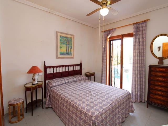 Chalet en venta en La Zenia, Alicante Costa Blanca