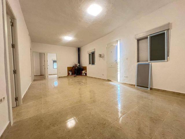 Chalet en venta en L'Algueña / Alguenya, Alicante