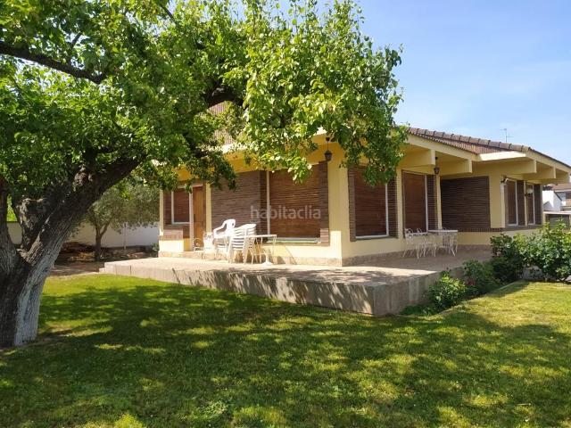 Chalet en venta en Lardero. Chalet Independiente Diseminado Lardero. Chalets.