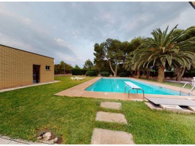 Chalet en Venta en Las Casetas Oliveró, Zaragoza