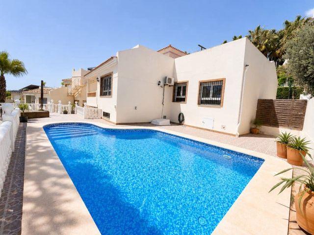 Chalet en venta en Las Ramblas Golf, Alicante Costa Blanca
