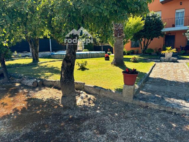 Chalet en venta en Leiro. Leiro. Chalets.