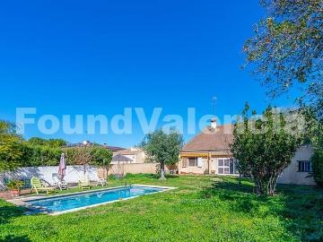 Chalet en venta en L'Eliana, Valencia