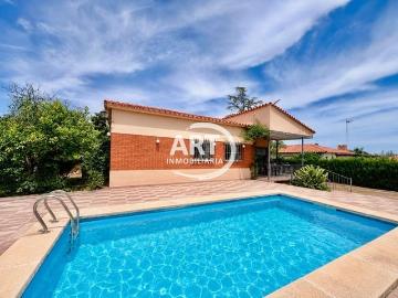 Chalet en venta en L'Eliana, Valencia
