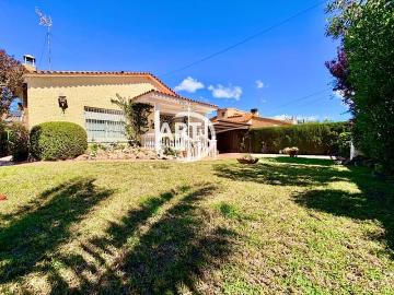 Chalet en venta en L'Eliana, Valencia