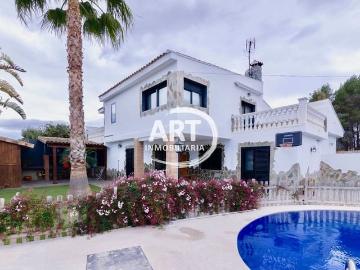 Chalet en venta en L'Eliana, Valencia