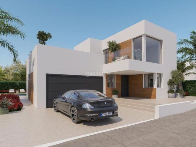 Chalet en venta en León, San Esteban. Chalet individual en Carbajal El Mirador Homes. Chalets.