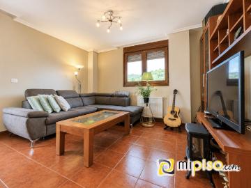 Chalet en venta en Liendo. Desde inmobiliaria Mi Piso te presentamos este espectacular chalet individual en el valle de Liendo, ubicado en uno de los entorno. Chalets.