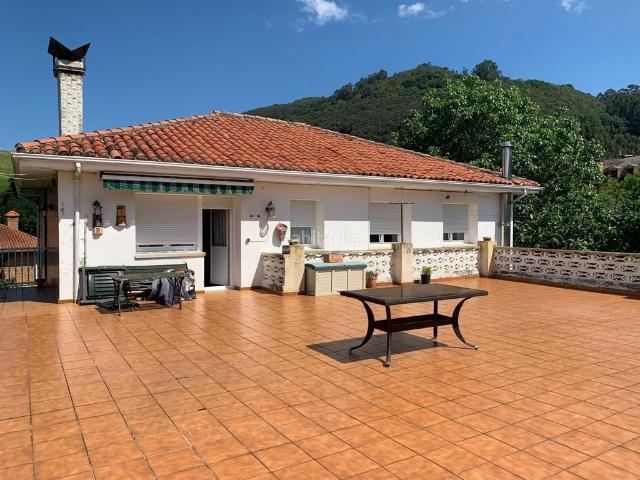 Chalet en venta en Limpias. Casa individual a tan solo 8 kms playa de Laredo. Chalets.