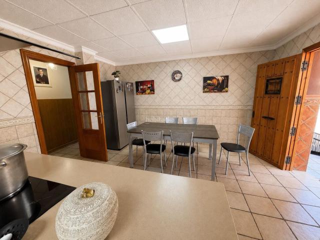 Chalet en venta en Línea de la Concepción La, El Zabal Santa Margarita. Espectacular chalet independiente con piscina y barbacoa en el Zabal. Chalets Línea de la Concepción.