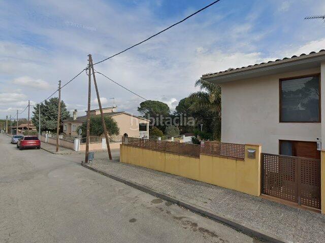 Chalet en venta en Llagostera. Vivienda en Llagostera Girona. Chalets.