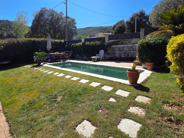 Chalet en venta en Llagostera. CASA CHALET con piscina en Llagostera. Chalets.