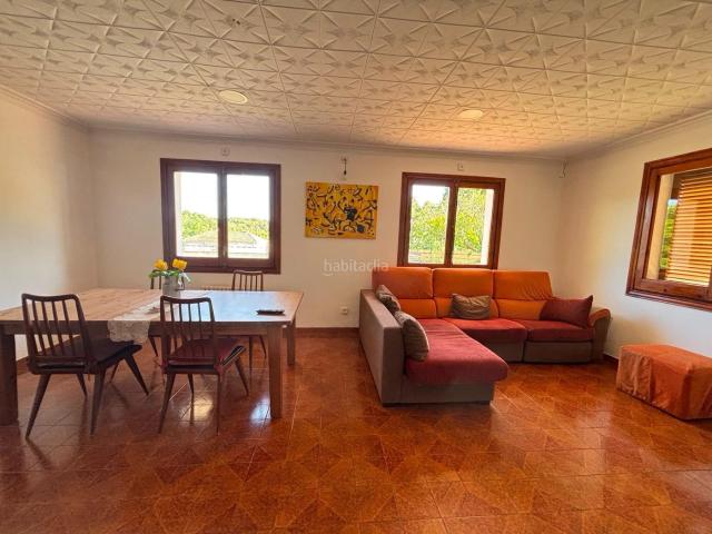 Chalet en venta en Llambilles. Exclusiva finca amb més de 12.000 m2 de terreny, piscina i total privacitat a només 15 minuts de Girona. Chalets.