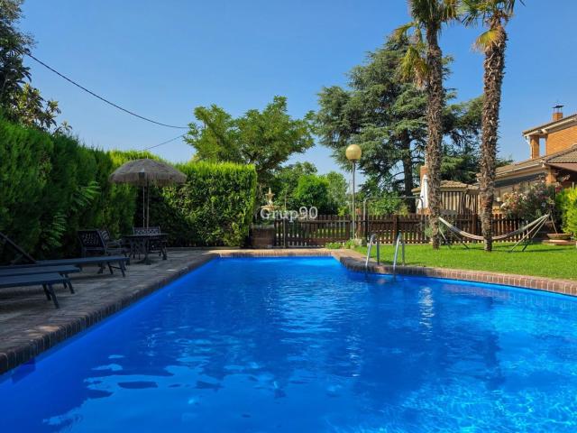 Chalet en venta en Lleida, Partides Rurals. EXCLUSIVO CHALET INDEPENDIENTE CON PISCINA Y AMPLIA PARCELA EN LA HORTA DE LLEIDA. Chalets.