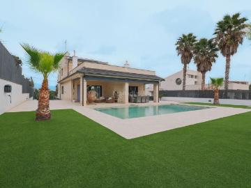 Chalet en venta en Lliçà d´Amunt. Casa Unifamiliar Obra Seminueva. Chalets Lliçà.